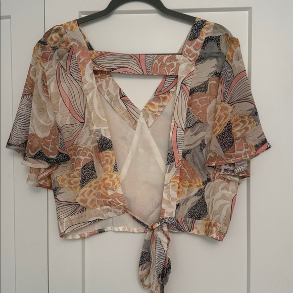 Molly Bracken Floral Wrap Blouse - Cream, Pink, Black - Picture 4 of 5